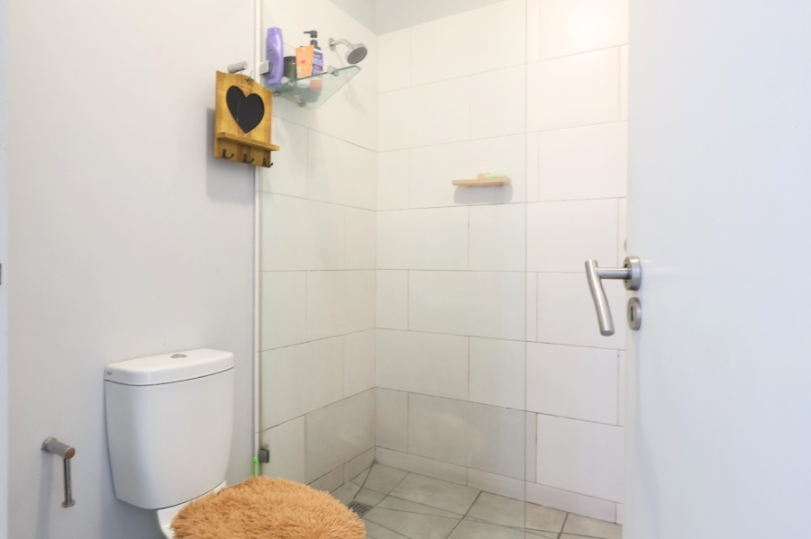 1 Bedroom Property for Sale in Esterville Western Cape